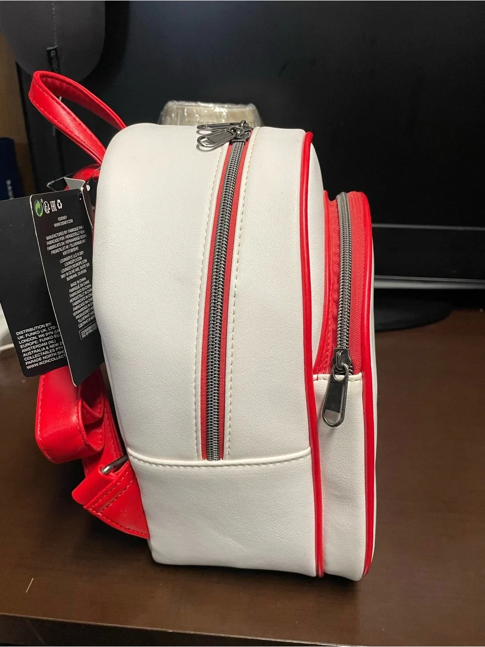 Disney White and Red Baymax Backpack with Umbrella 
